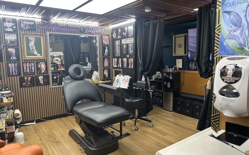 Whiteaker tattoo work station